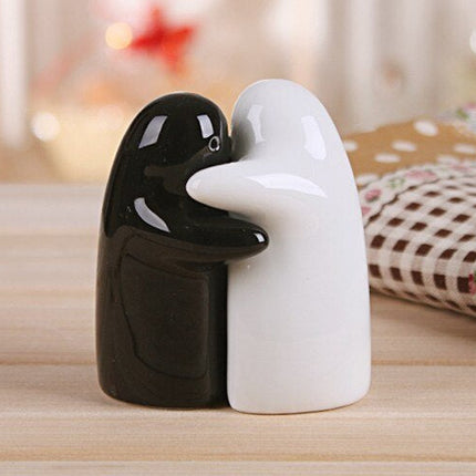 2PCS Love Hug Seasoning Shakers Sets