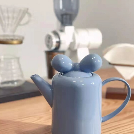 Bow Knot Design Porcelain Tea Pot