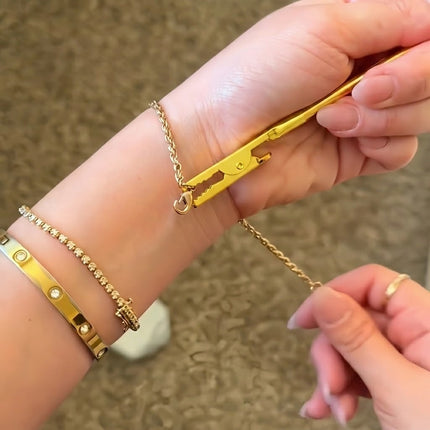 One Hand Bracelet Clasp Holder Jewelry Tool