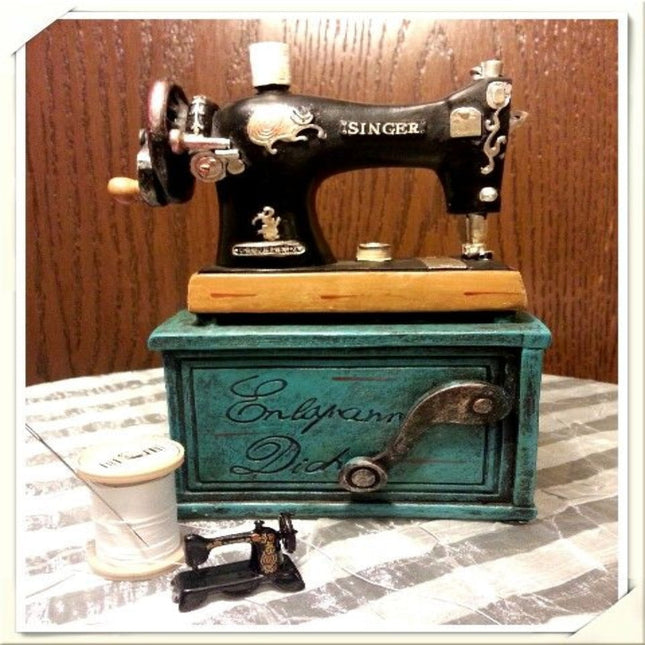 Vintage Sewing Machine Decoration