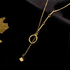 O gold color
