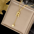 R gold color
