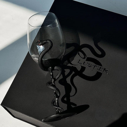 Black Snake Sculpted Wine Glass