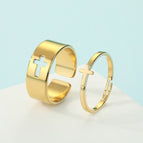 Cross / gold color
