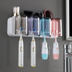 4 transparent cups