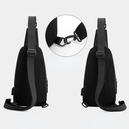 Nomad Friendly Roaming Chest Bag