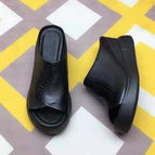 Black / 35