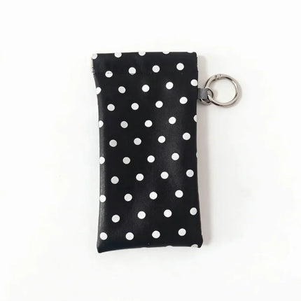 Snap-Close Magnetic Glasses Carry Pouch