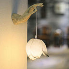 White Lotus Left