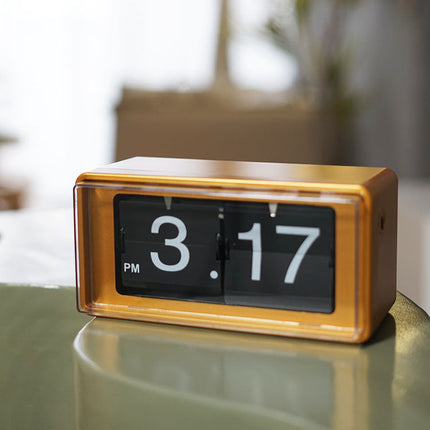 Elegant Retro Auto Flip Desk Clock