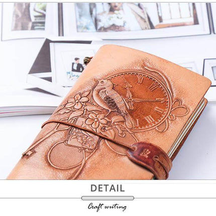 Manual sculpture The clock of birds planner