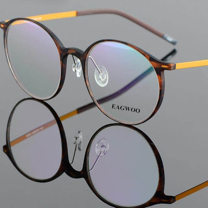 Pure Retro Titanium Eyeglasses