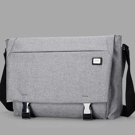 Large Capacity Casual Shoulder Messengers Bag