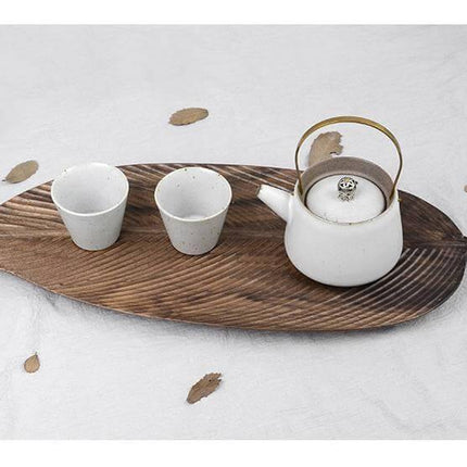 Walnut Snack Tray Leaf Plates