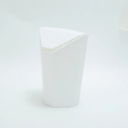 Creative Modern Home Use/Office Desktop Mini Plastic Trash Can